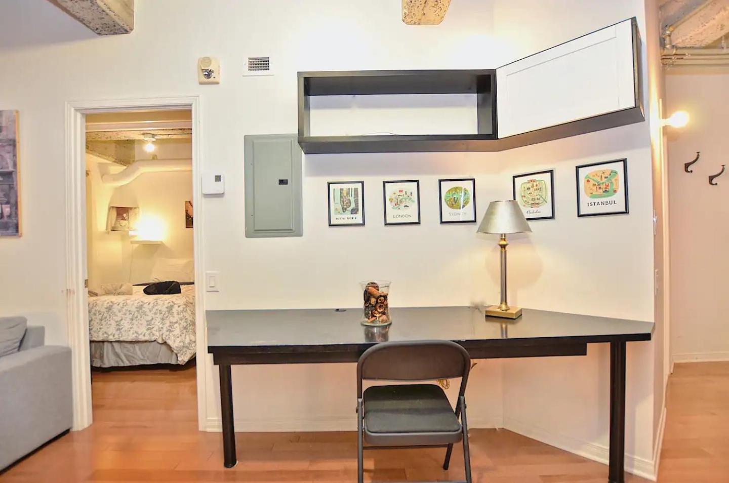 Stylish Urban Loft Downtown Apartment มอนทรีอัล ภายนอก รูปภาพ